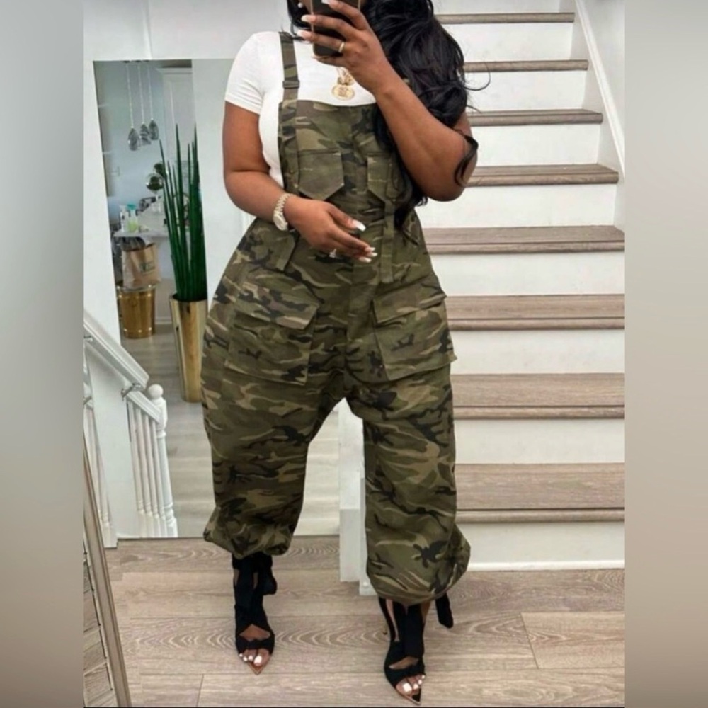Camo Overalls Oversized Utility Jumpsuit W/ Multi-Pockets, Size M